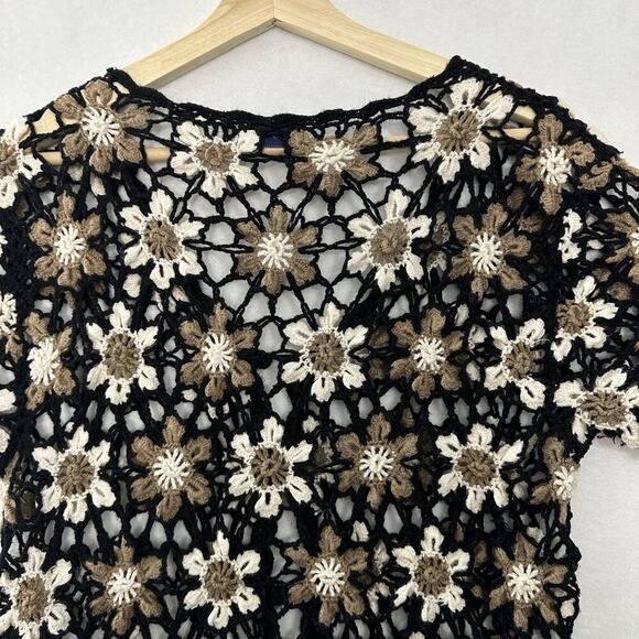 Vintage Floral Crochet Button Up Top Womens L Black White Dark Cottage Flowers - Picture 9 of 14